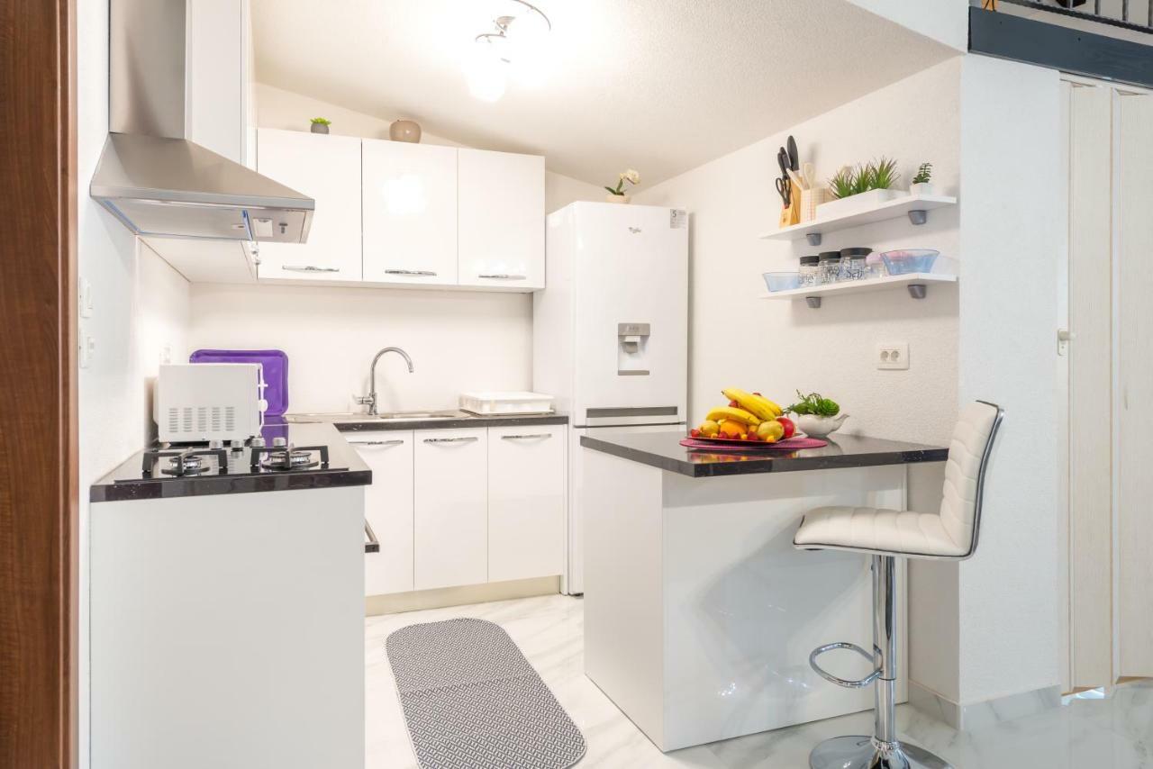 Tranquility And Nature In 4 Bedroom With Sea View Mokošica Extérieur photo