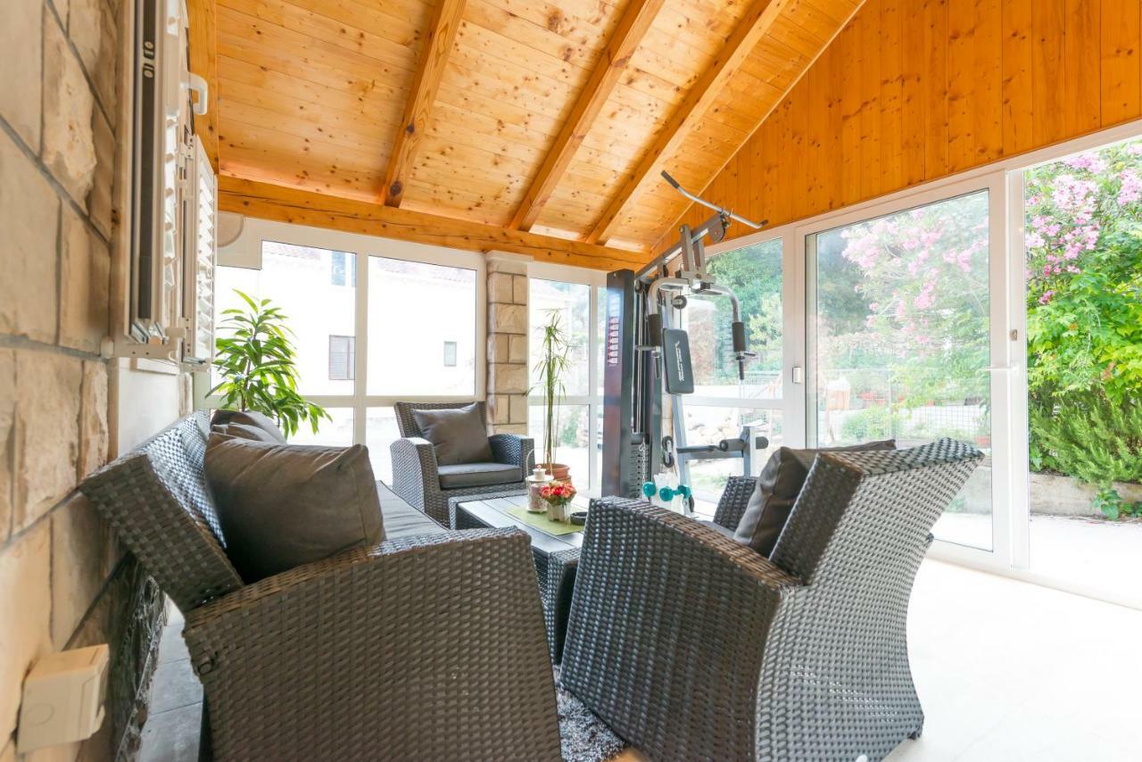 Tranquility And Nature In 4 Bedroom With Sea View Mokošica Extérieur photo