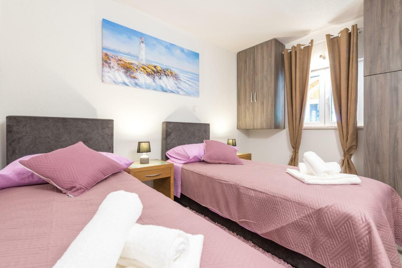 Tranquility And Nature In 4 Bedroom With Sea View Mokošica Extérieur photo