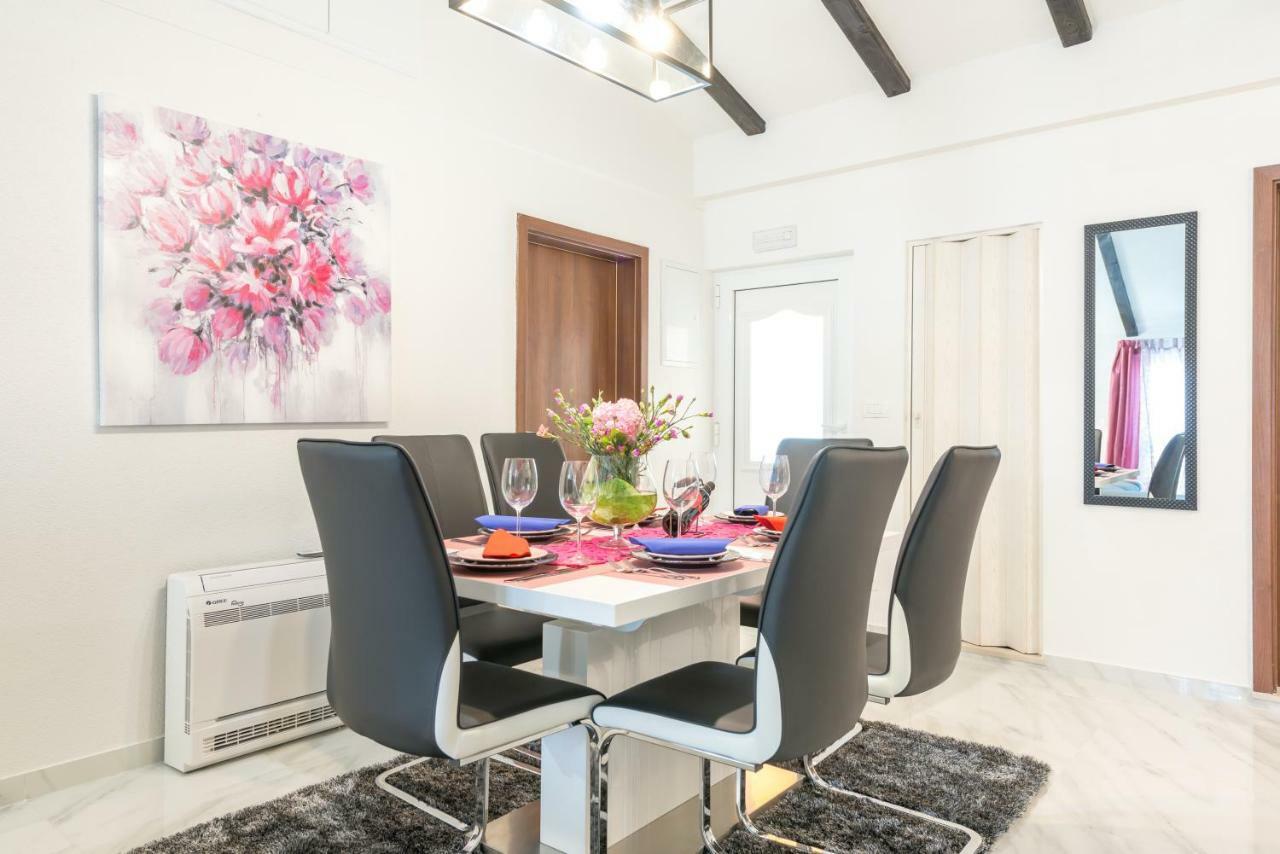 Tranquility And Nature In 4 Bedroom With Sea View Mokošica Extérieur photo